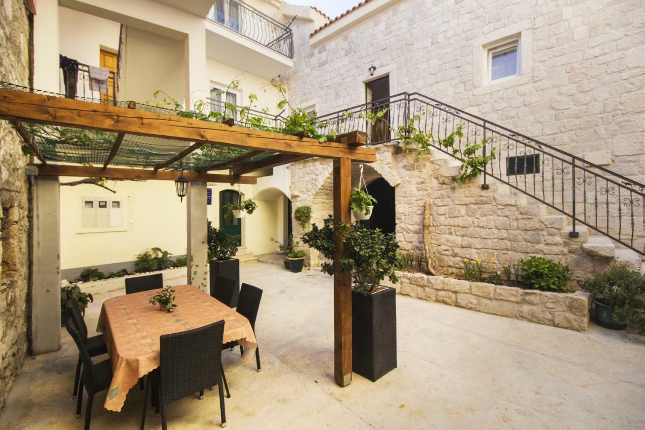 Apartments Dvor - Ap1, Ap2, Ap3 Башка-Вода Экстерьер фото