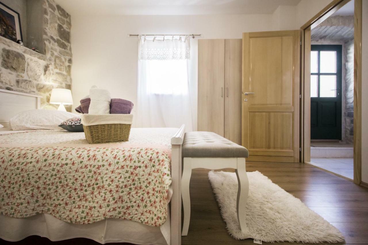 Apartments Dvor - Ap1, Ap2, Ap3 Башка-Вода Экстерьер фото